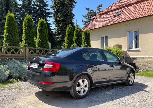 Skoda Octavia cena 29300 przebieg: 253477, rok produkcji 2014 z Wieliczka małe 497